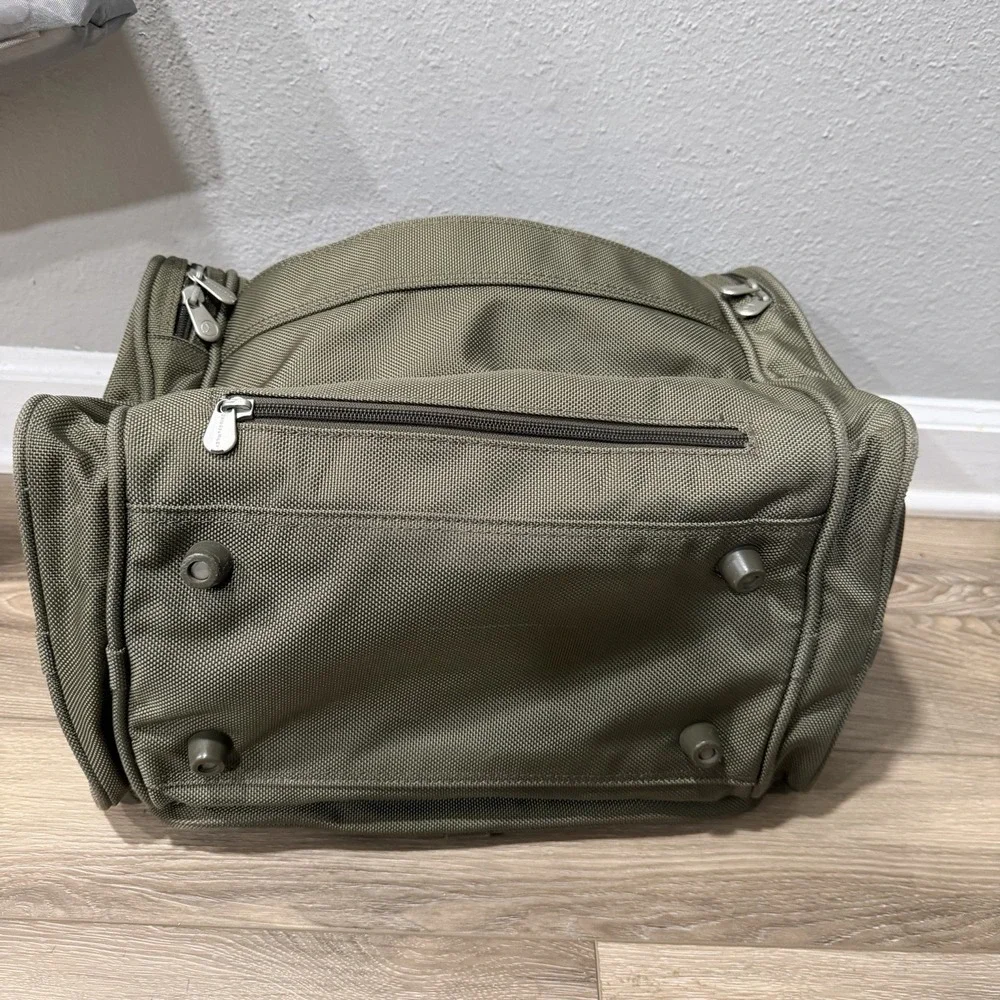 Briggs And Riley Baseline Cabin Duffle 16